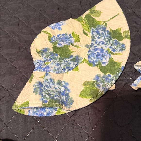 Angel Dear Blue and Green Floral Kids Matching Set - Picture 2 of 4